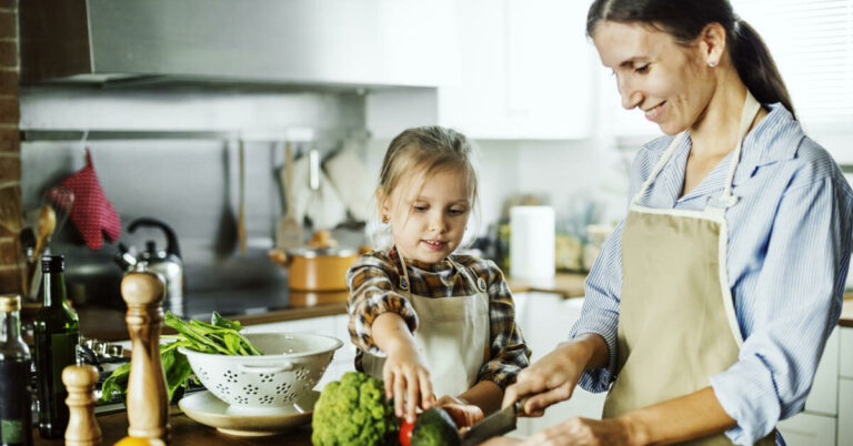 At-home cooking: how to get everyone involved