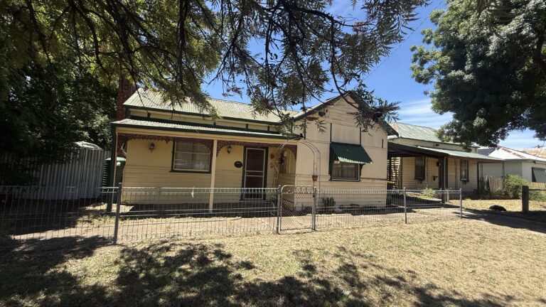 140 & 142 Broadway, Dunolly, VIC, 3472