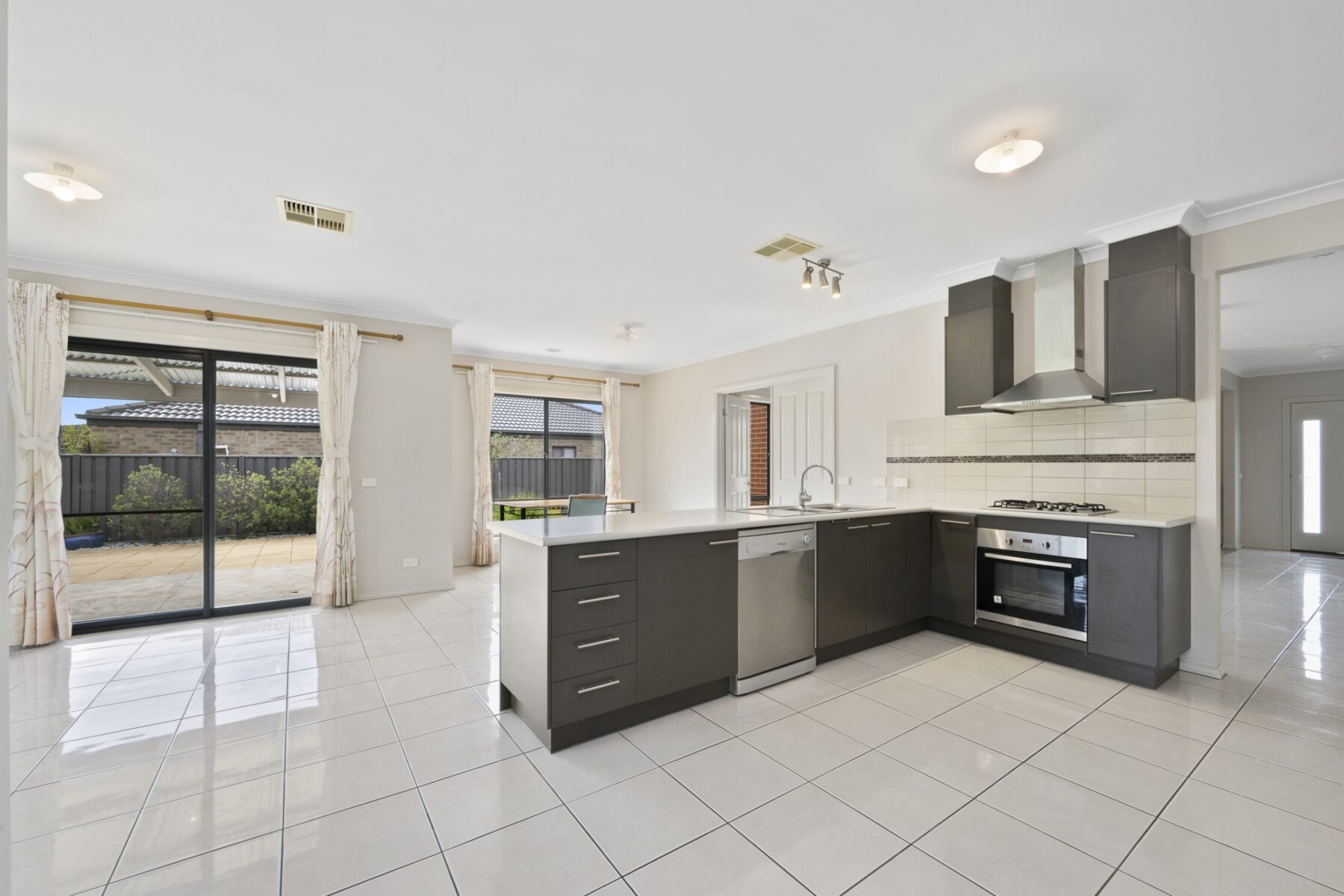 Property: 30 Hosken Street, Maryborough, VIC, 4650 photo-4