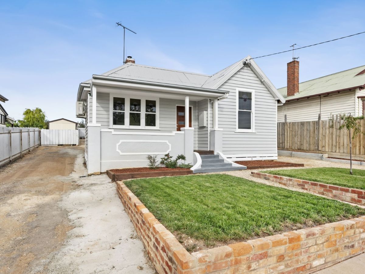 Property: 23 Inkerman Street, Maryborough, Victoria, 3465 photo-4