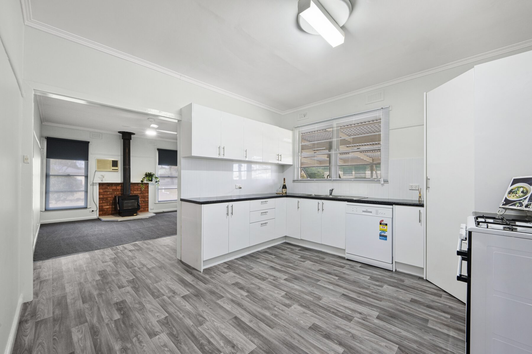 Property: 67 Homebush Road, Avoca, Vic, 3467 photo-4