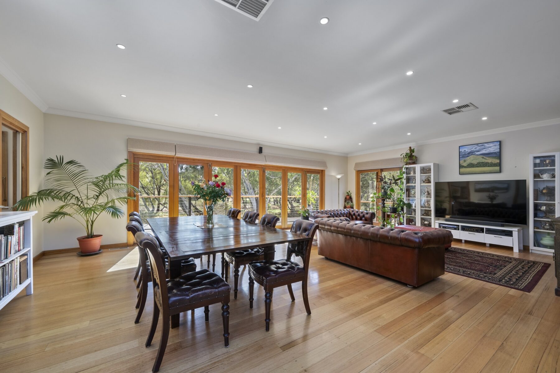 Property: 24 Bucknall Street, Carisbrook, VIC, 3464 photo-12