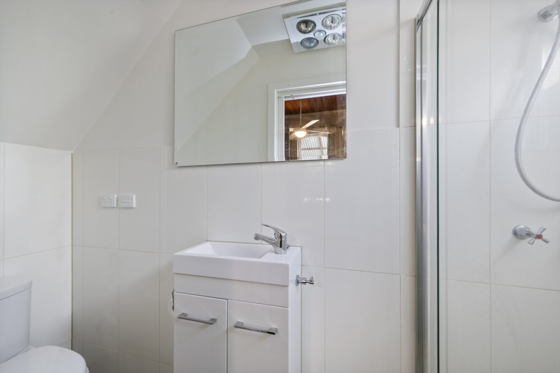 Property: 24 Bucknall Street, Carisbrook, VIC, 3464 photo-7