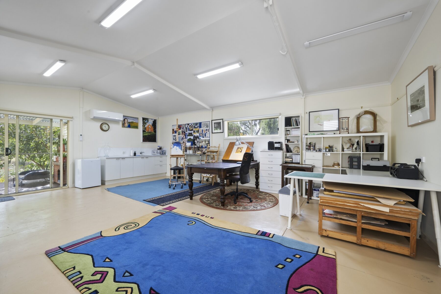 Property: 24 Bucknall Street, Carisbrook, VIC, 3464 photo-3