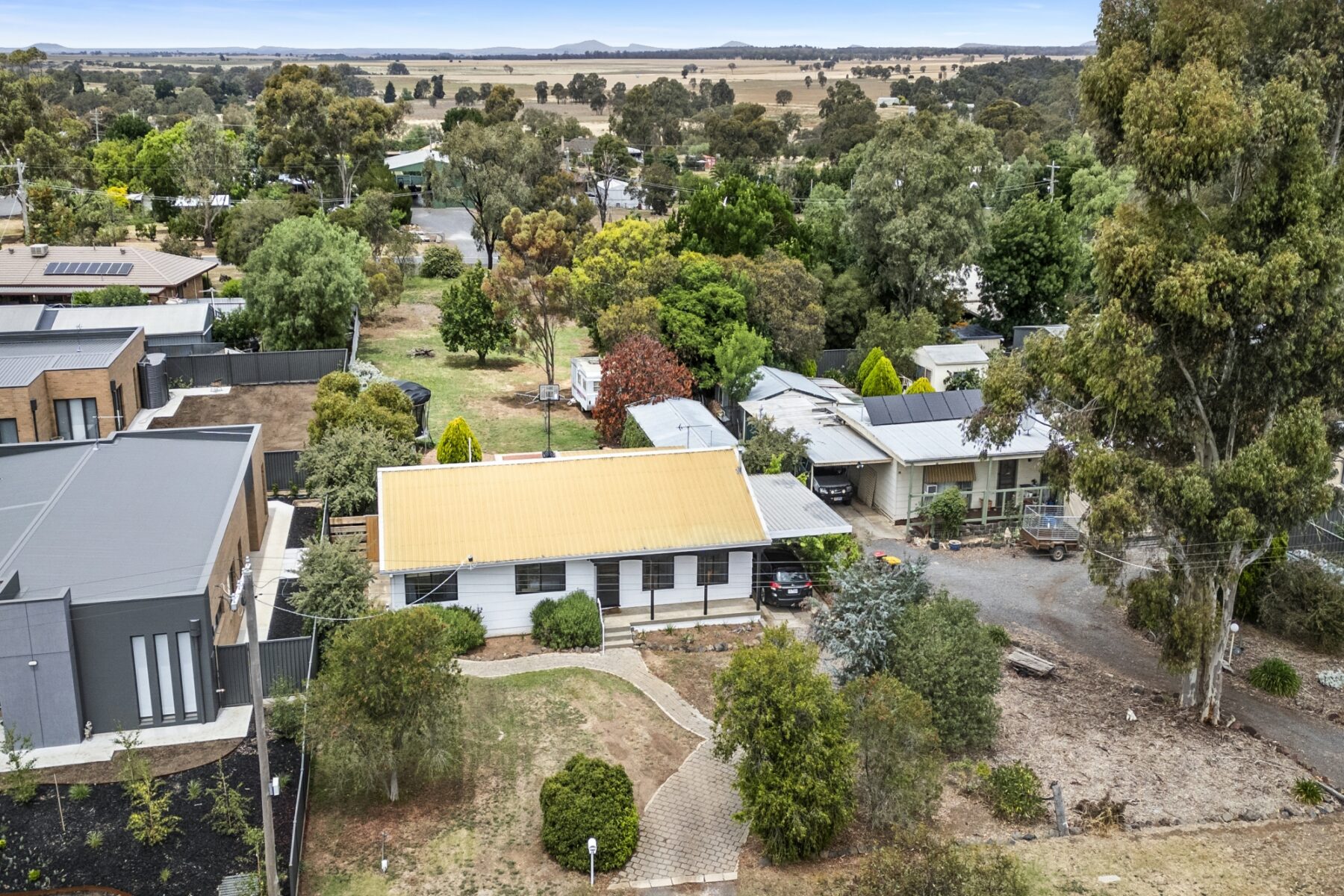 Property: 12 Grice Street, Carisbrook, VIC, 3464 photo-13