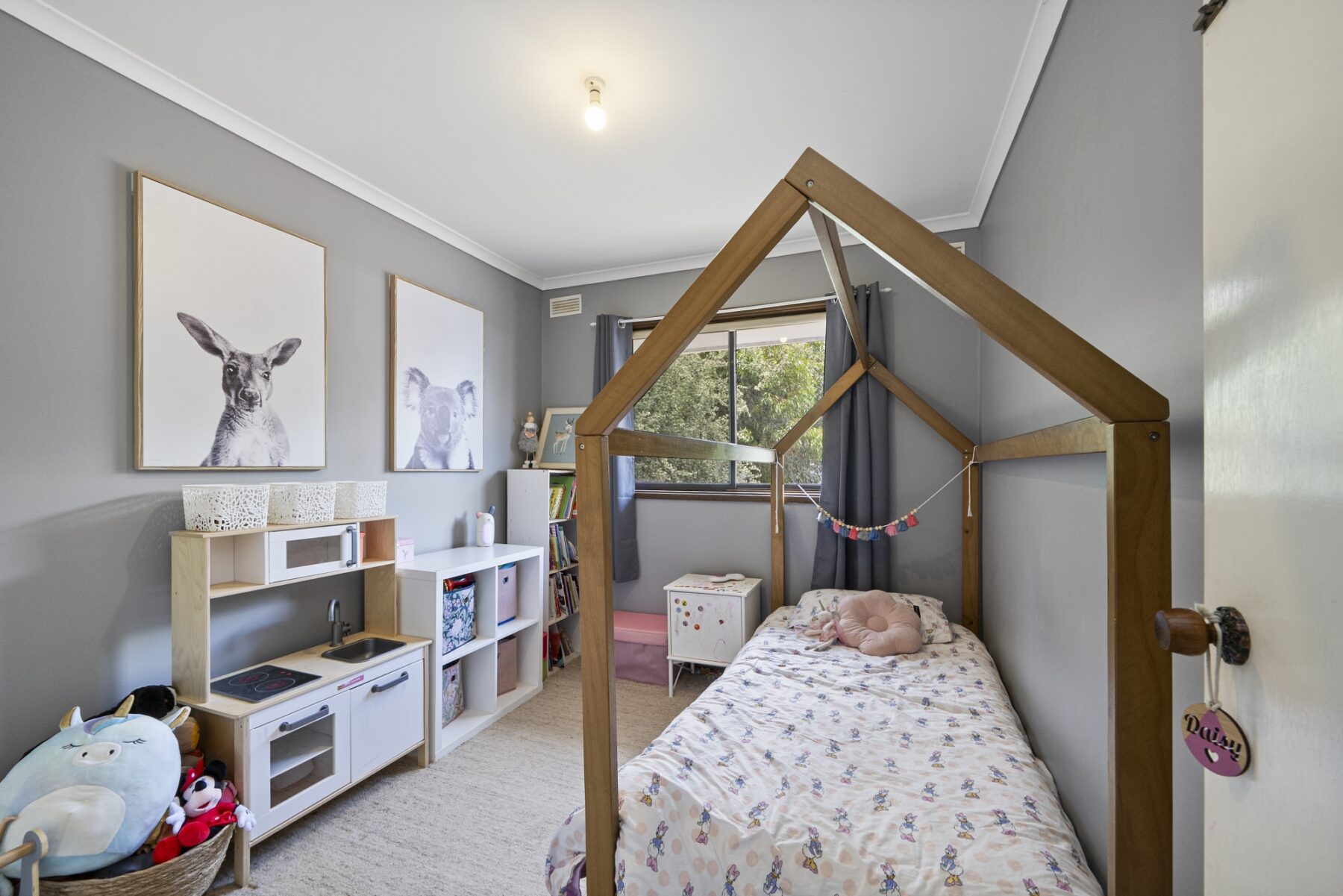 Property: 12 Grice Street, Carisbrook, VIC, 3464 photo-10