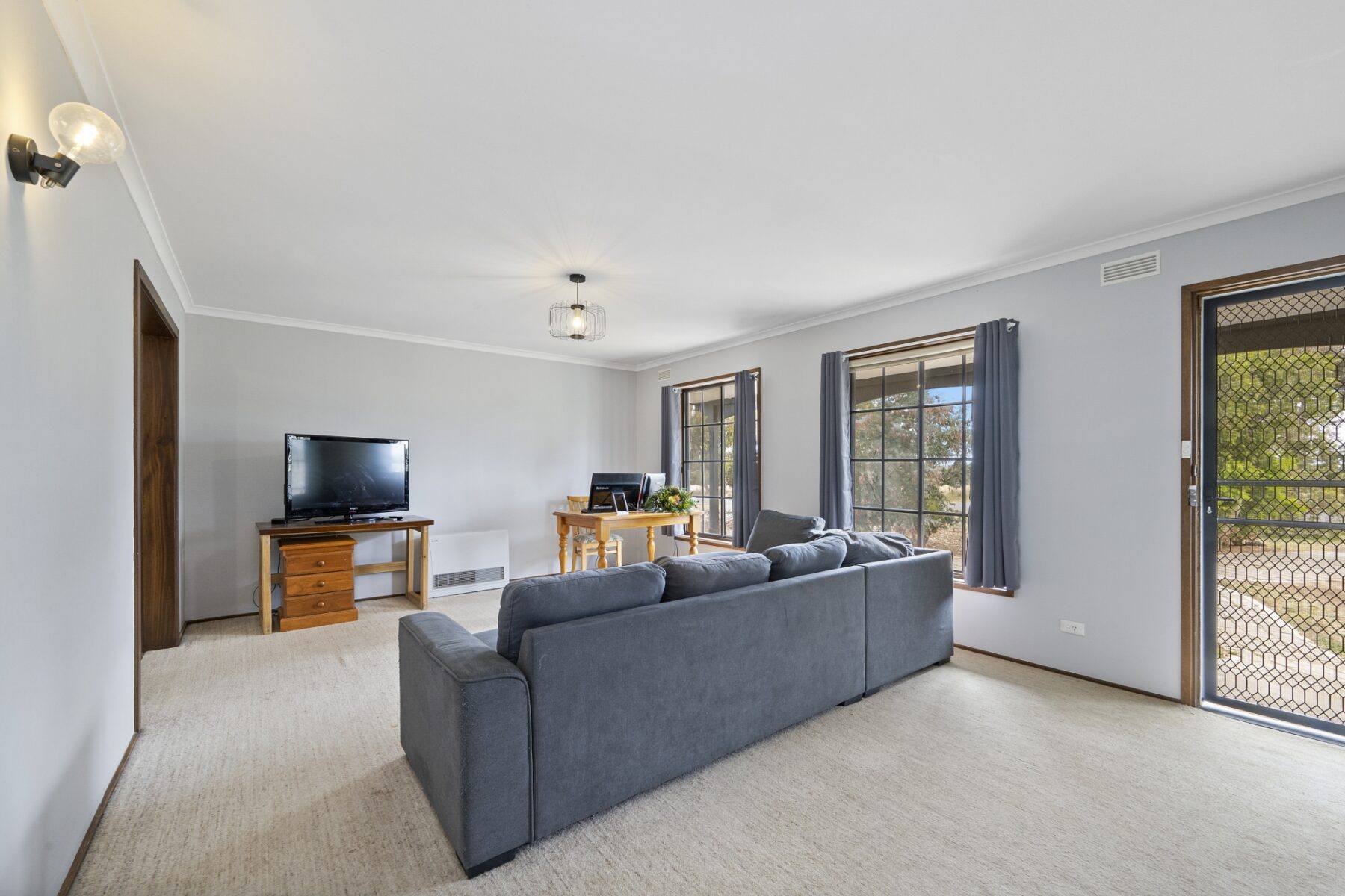 Property: 12 Grice Street, Carisbrook, VIC, 3464 photo-1