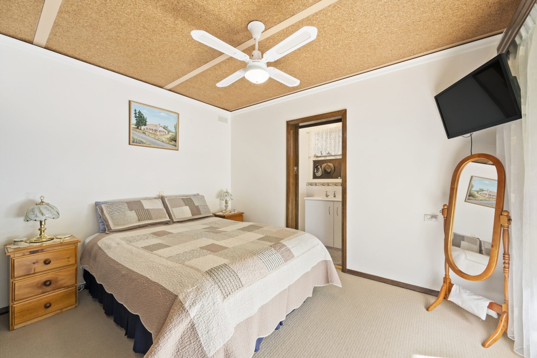 Property: 14 Marshall Street, MARYBOROUGH, VIC, 3465 photo-1