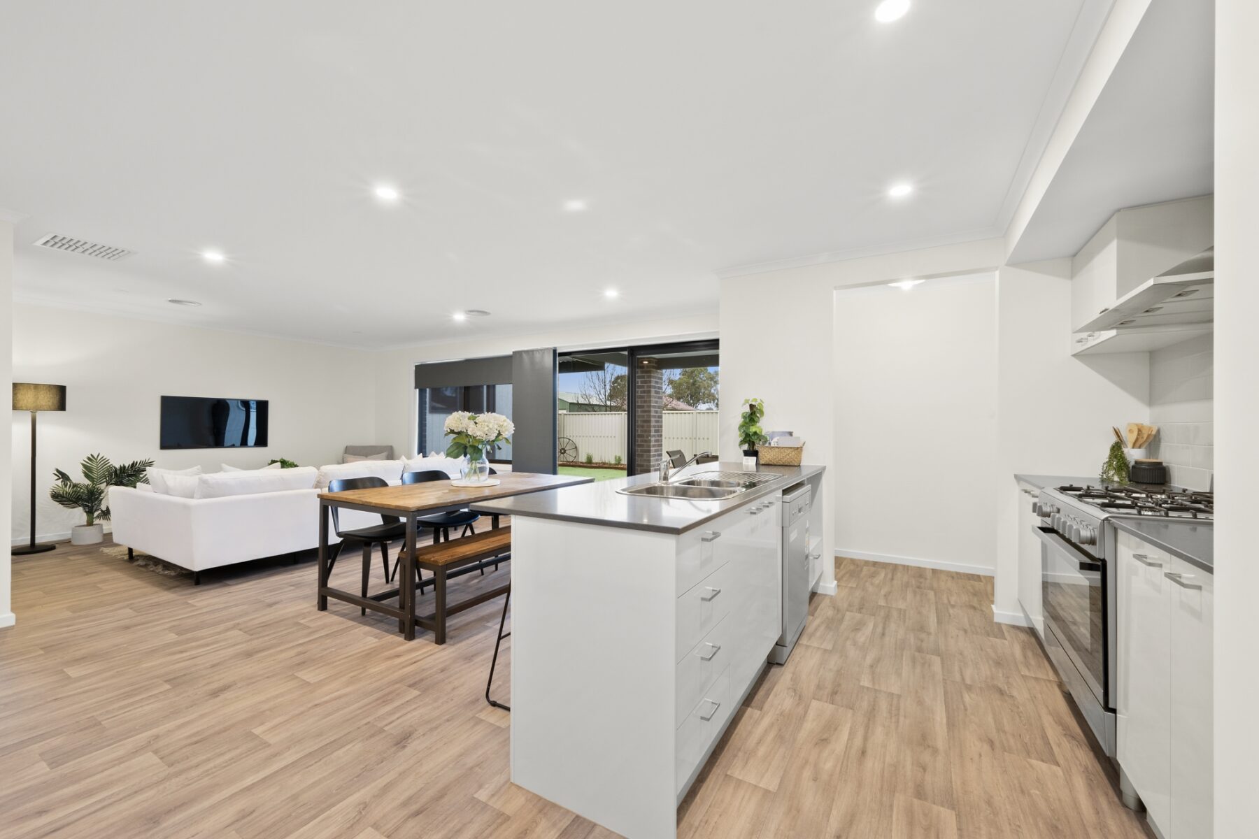 Property: 66 Astbury Street, Avoca, Vic, 3467 photo-3