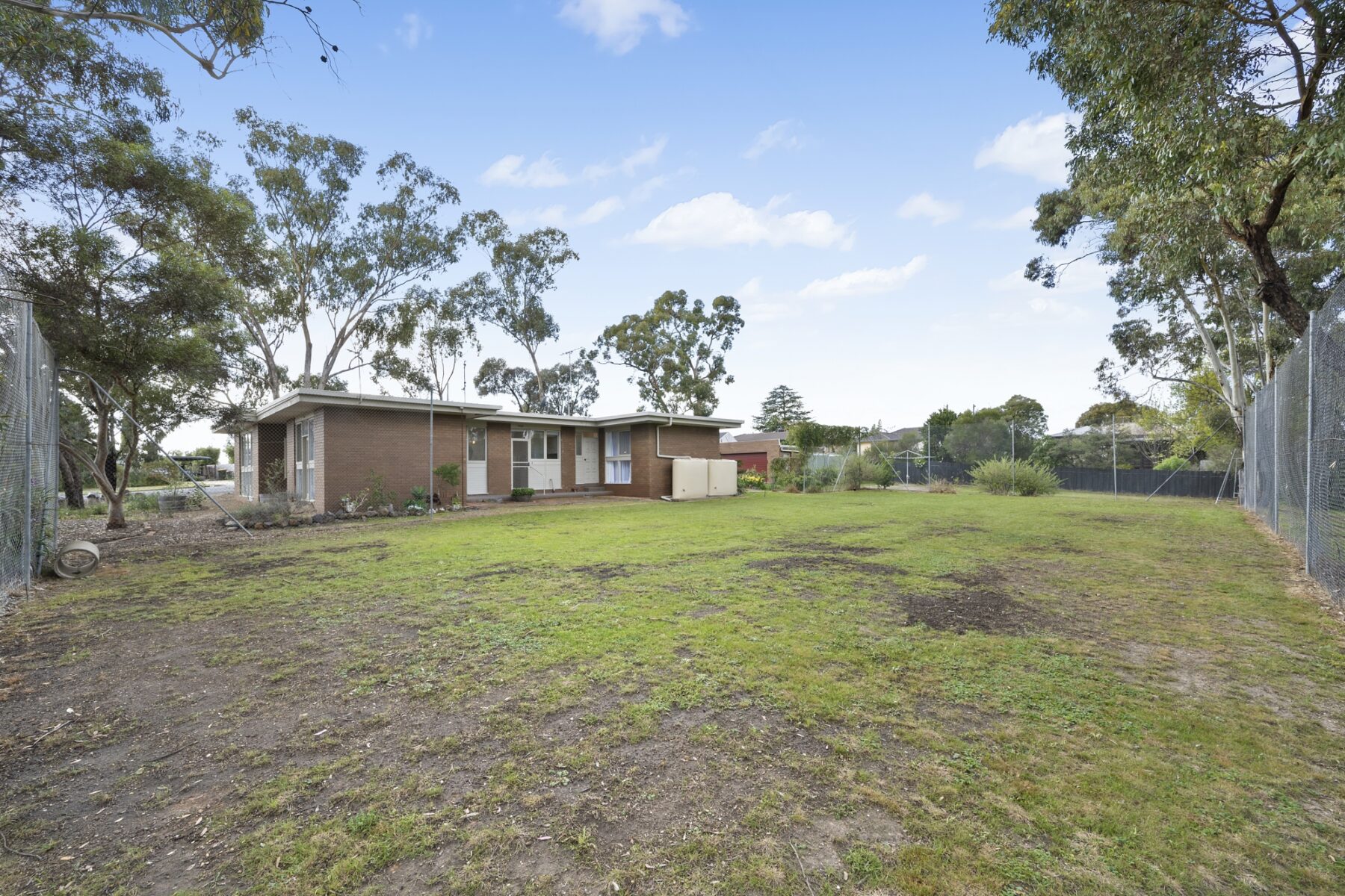 Property: 18 Douglass Street, MARYBOROUGH, VIC, 3465 photo-12