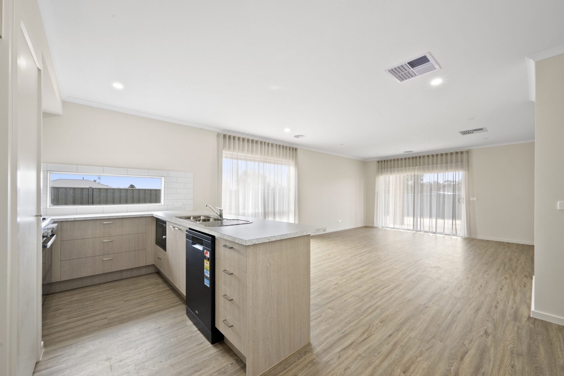 Property: 23 Dairy Crescent, Maryborough, VIC, 3465 photo-7