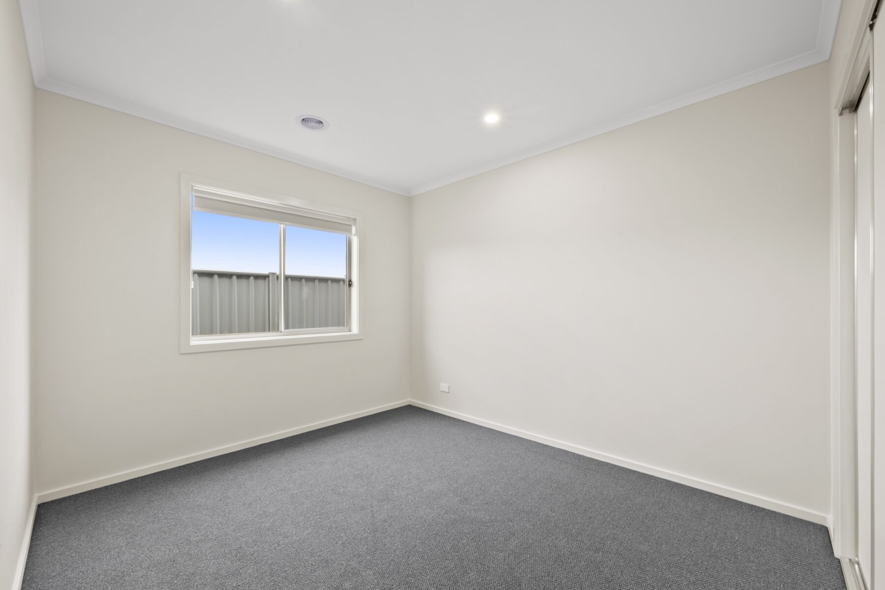 Property: 23 Dairy Crescent, Maryborough, VIC, 3465 photo-5