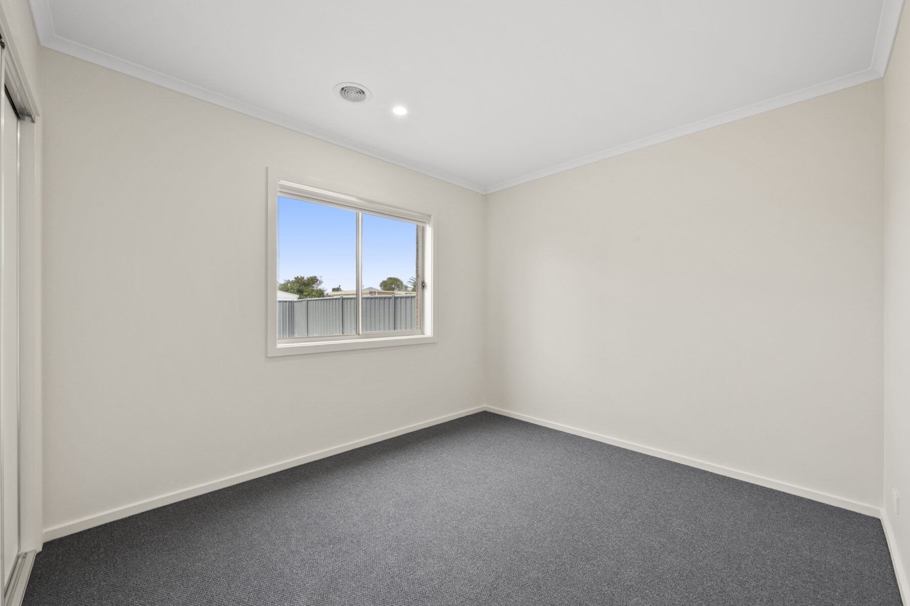 Property: 23 Dairy Crescent, Maryborough, VIC, 3465 photo-3