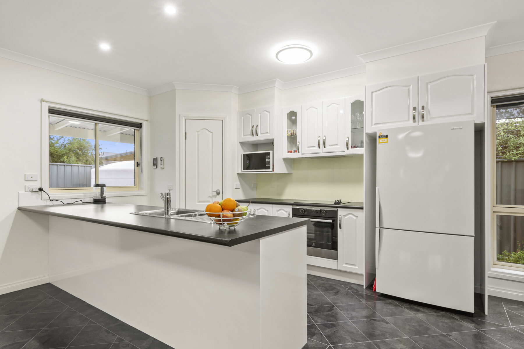 Property: 6 Inland Court, MARYBOROUGH, VIC, 3465 photo-6