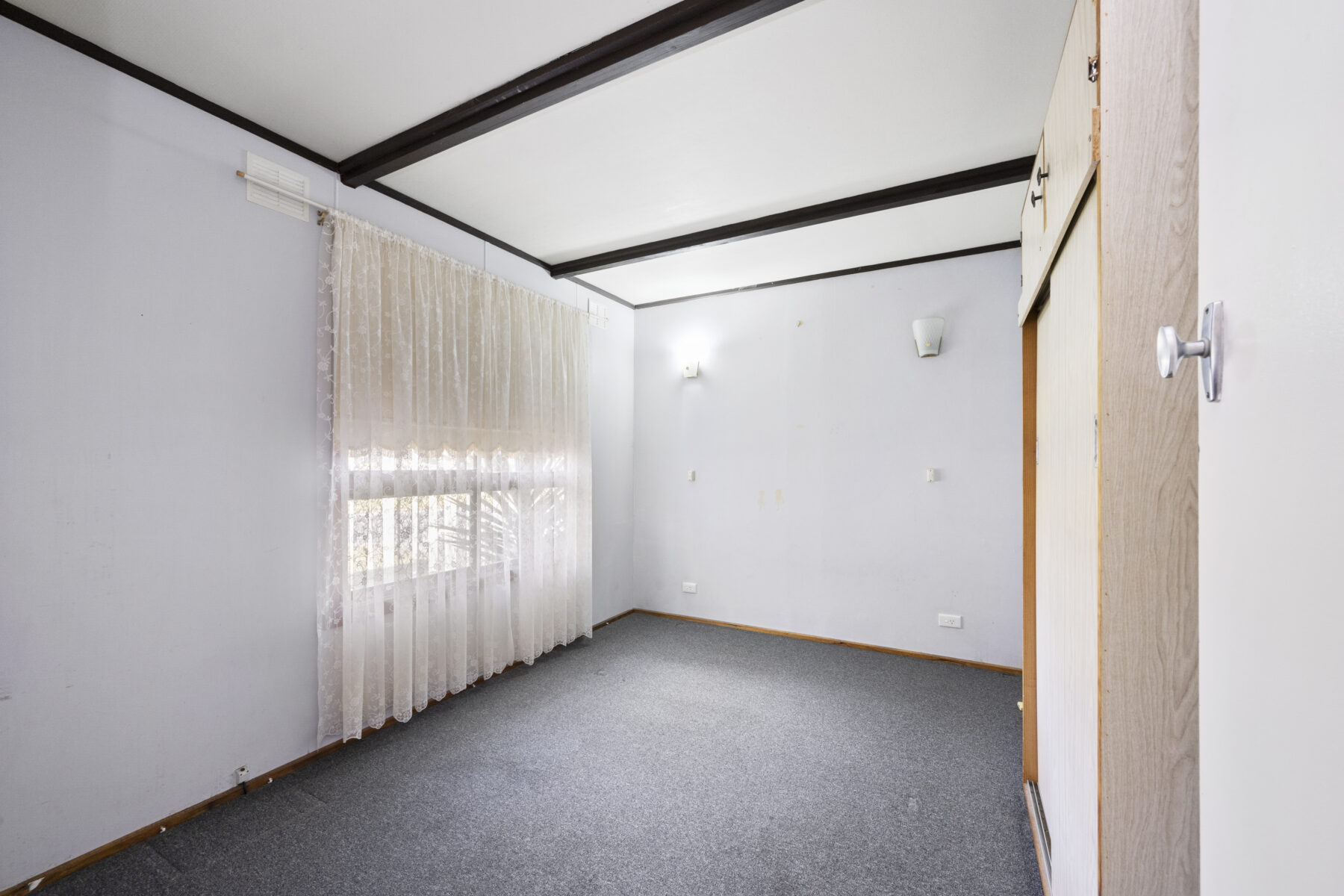 Property: 94 High St Holyrood Street, Maryborough, VIC, 3465 photo-7