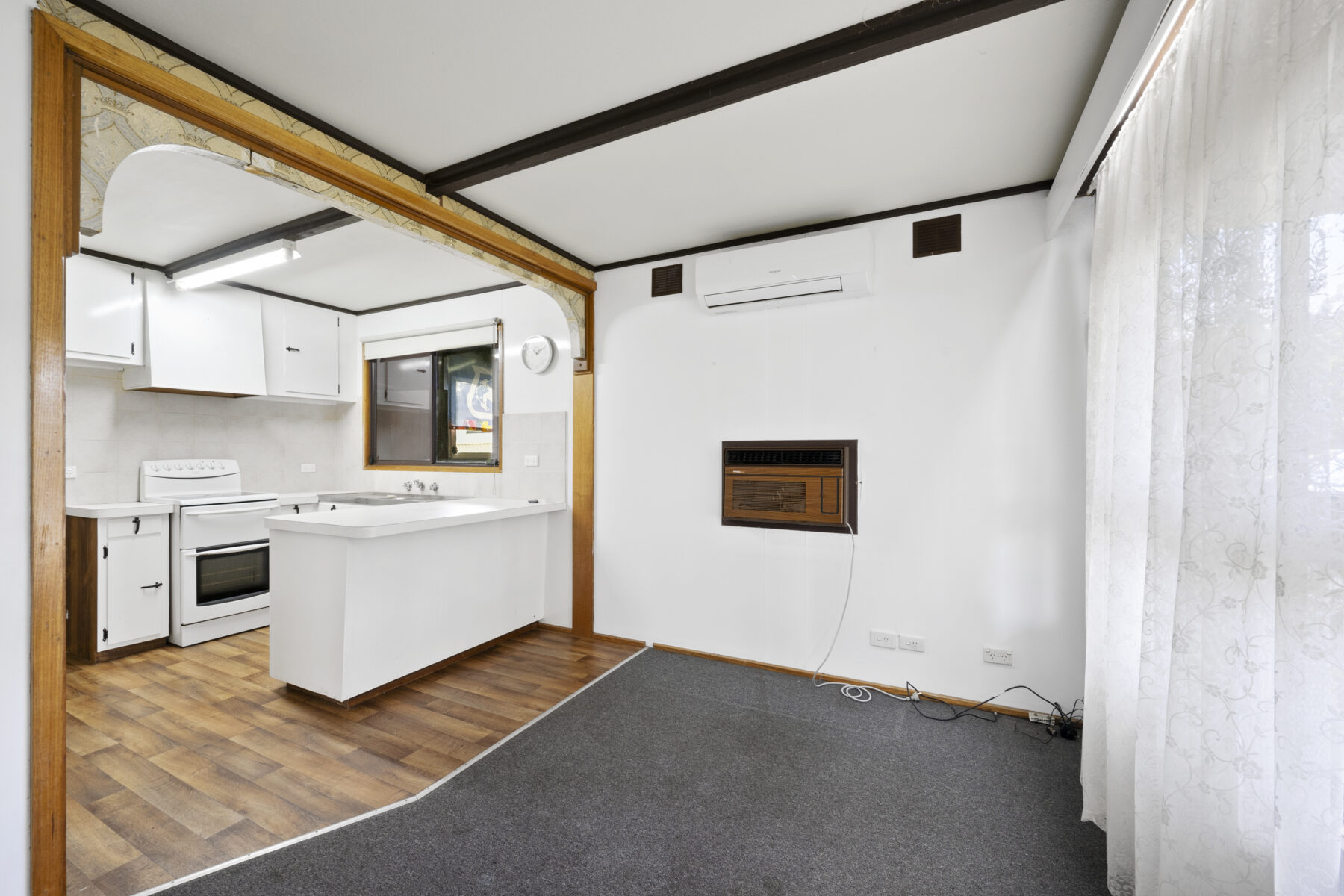 Property: 94 High St Holyrood Street, Maryborough, VIC, 3465 photo-4