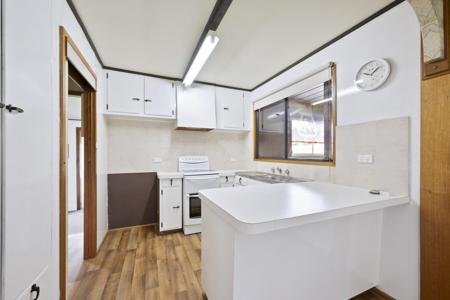 Property: 94 High St Holyrood Street, Maryborough, VIC, 3465 photo-3