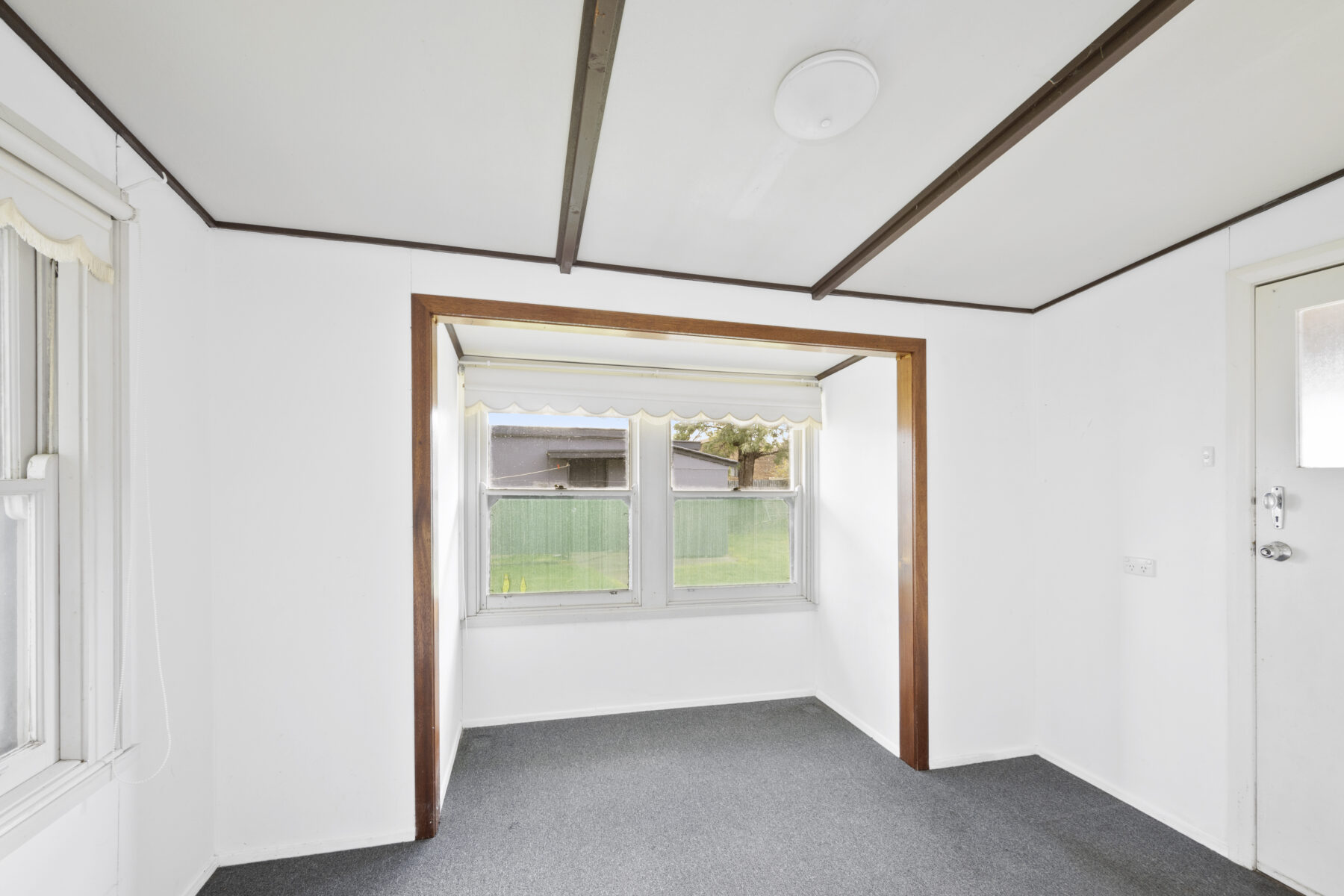 Property: 94 High St Holyrood Street, Maryborough, VIC, 3465 photo-2