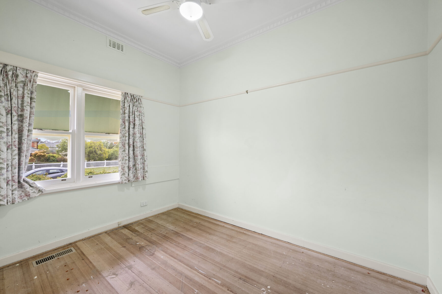 Property: 40 Palmerston Street, Maryborough, VIC, 3465 photo-5