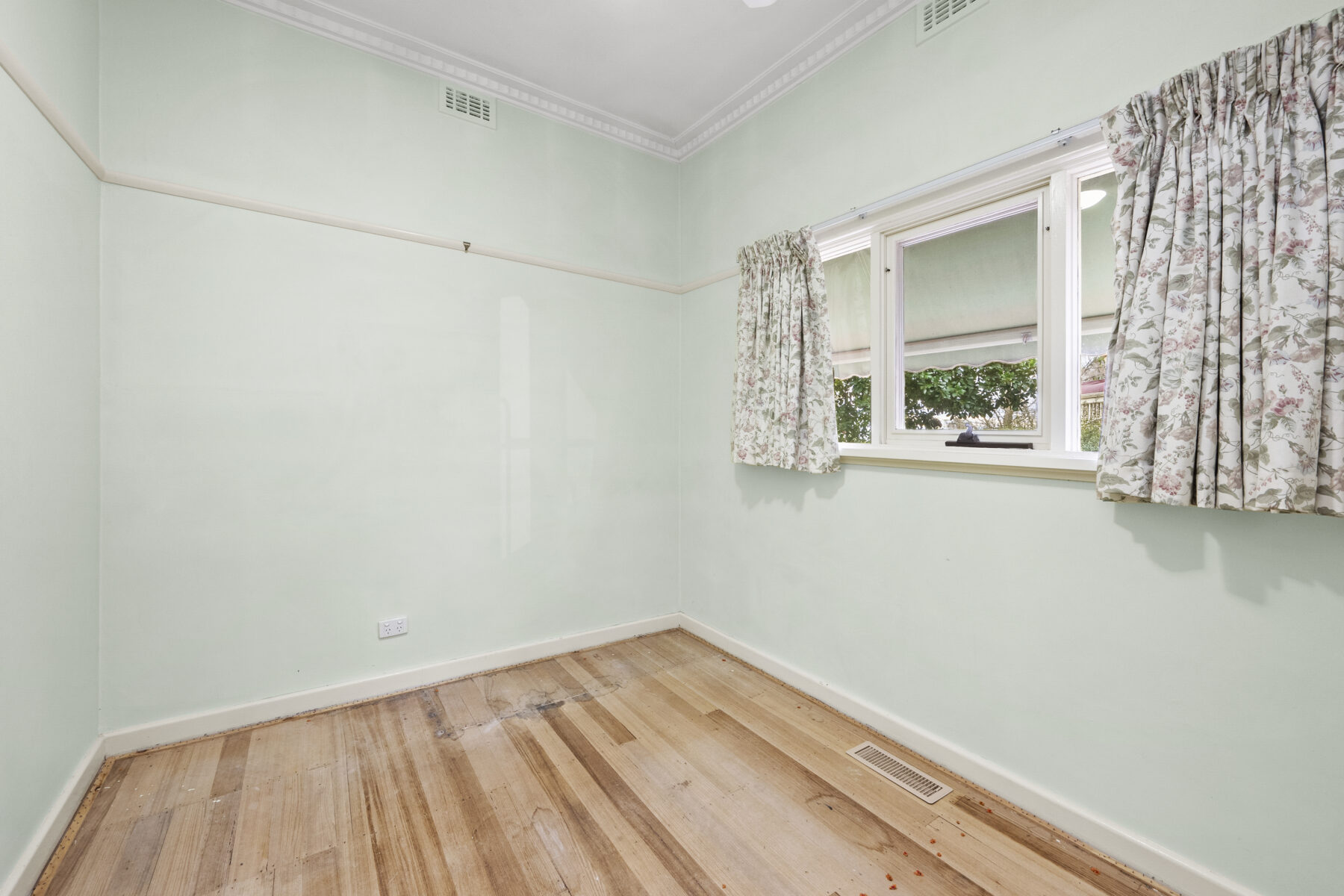 Property: 40 Palmerston Street, Maryborough, VIC, 3465 photo-4