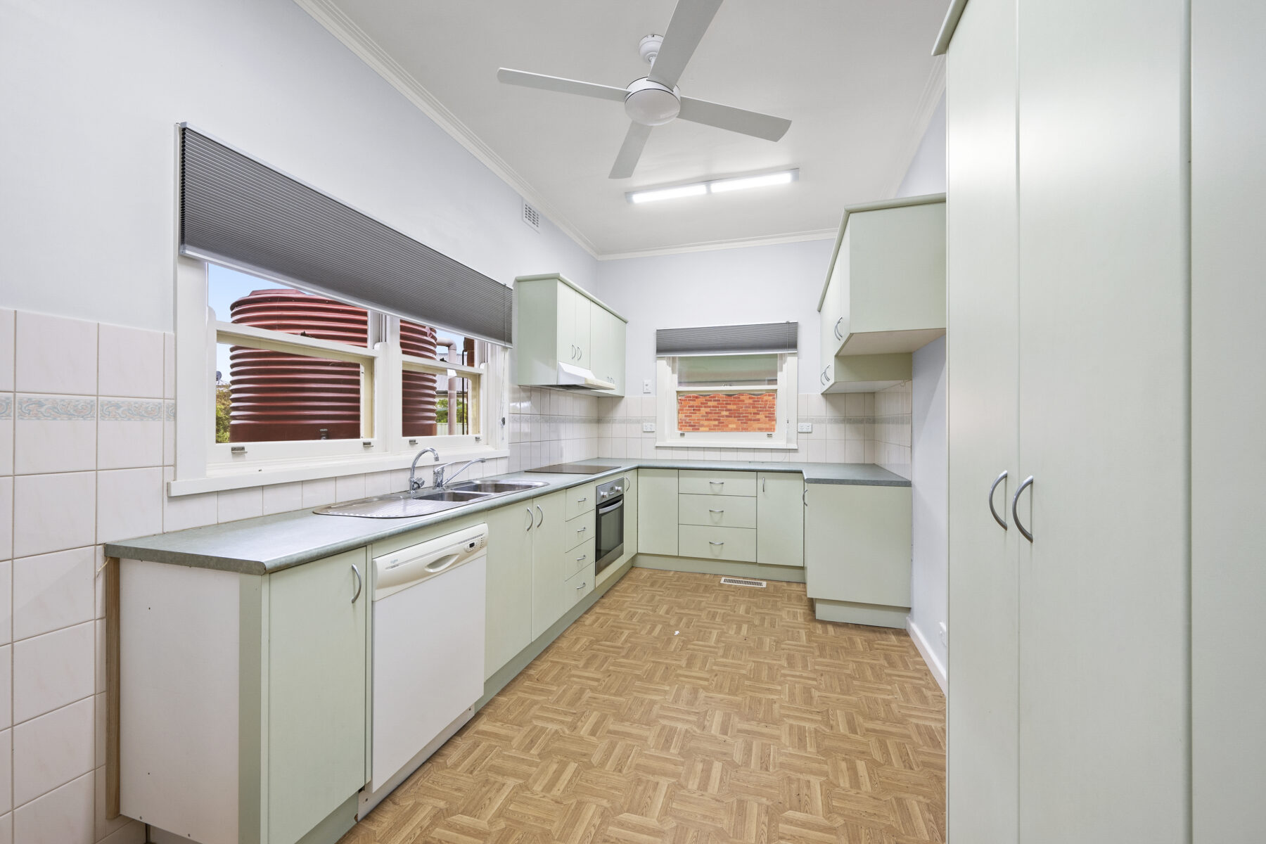 Property: 40 Palmerston Street, Maryborough, VIC, 3465 photo-2