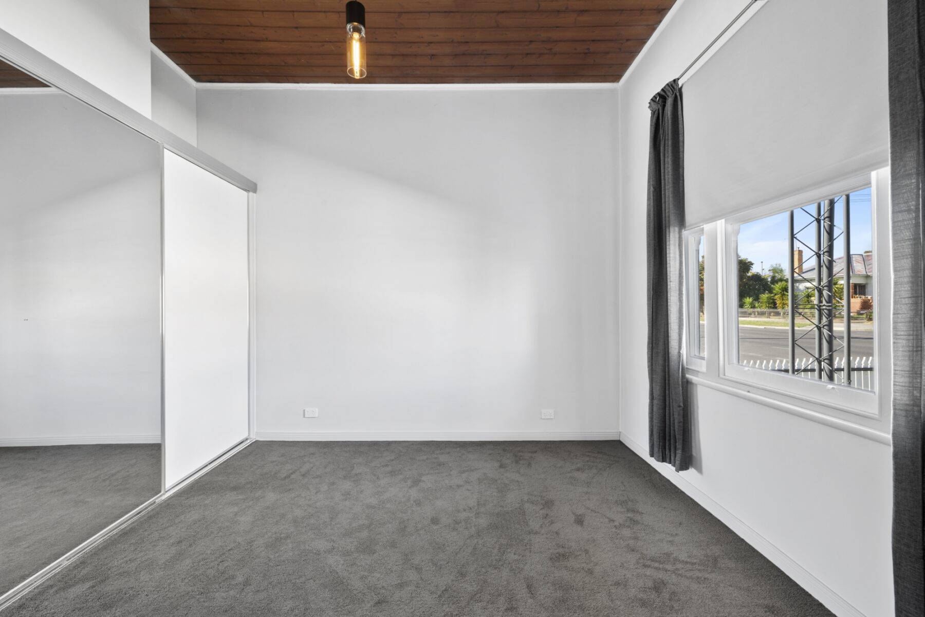 Property: 12 Inkerman Street, Maryborough, VIC, 3465 photo-5