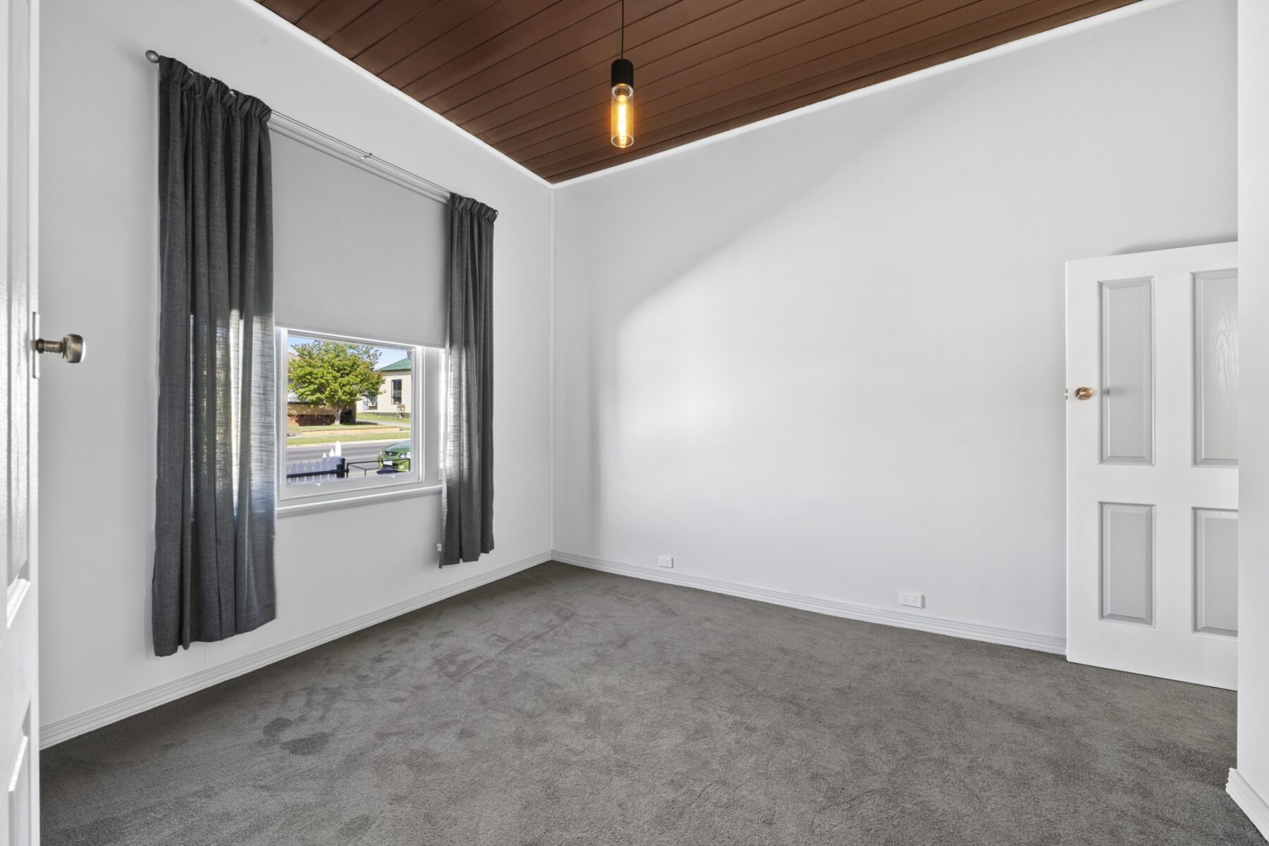 Property: 12 Inkerman Street, Maryborough, VIC, 3465 photo-4