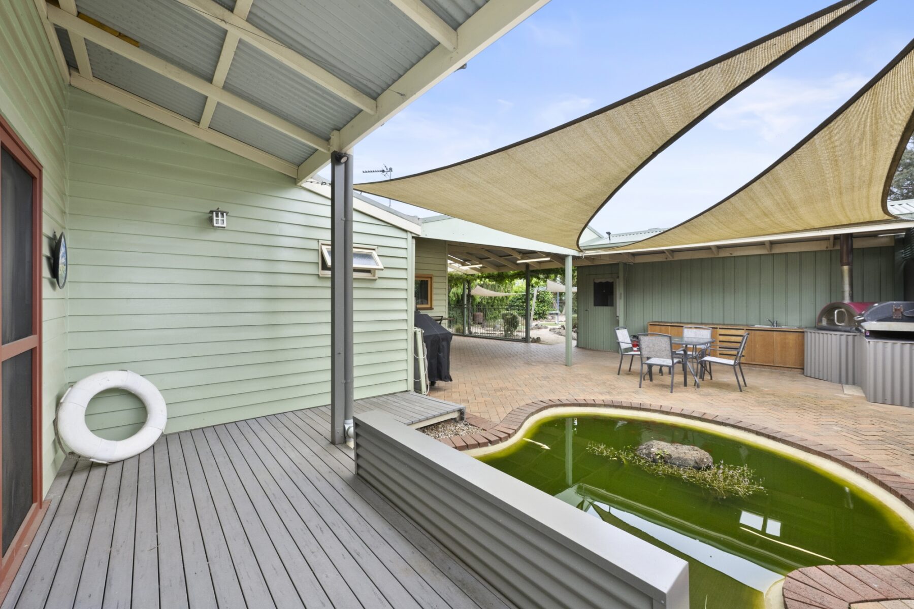 Property: 12 Holyrood Street, Maryborough, VIC, 3465 photo-2