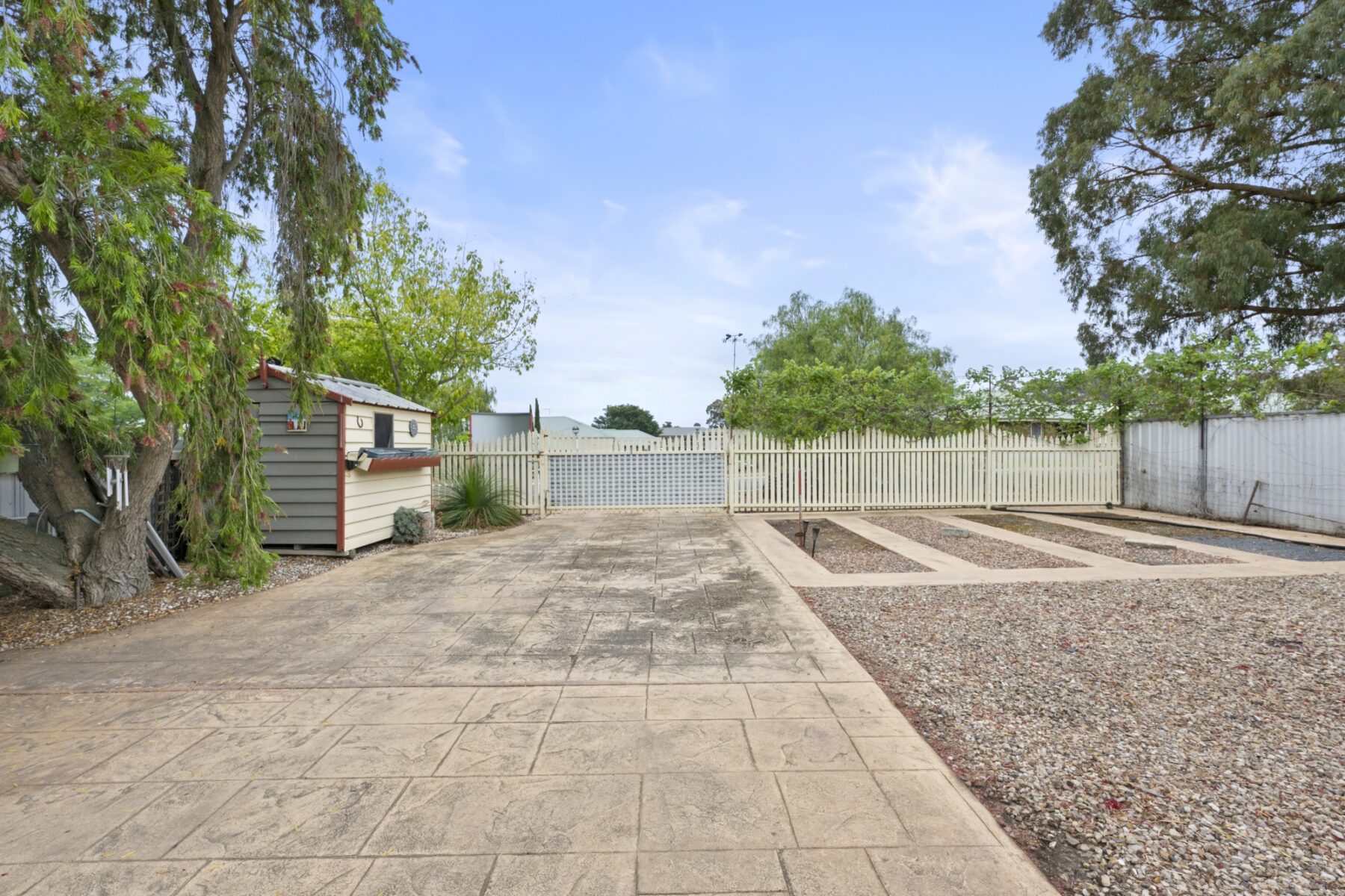 Property: 12 Holyrood Street, Maryborough, VIC, 3465 photo-5