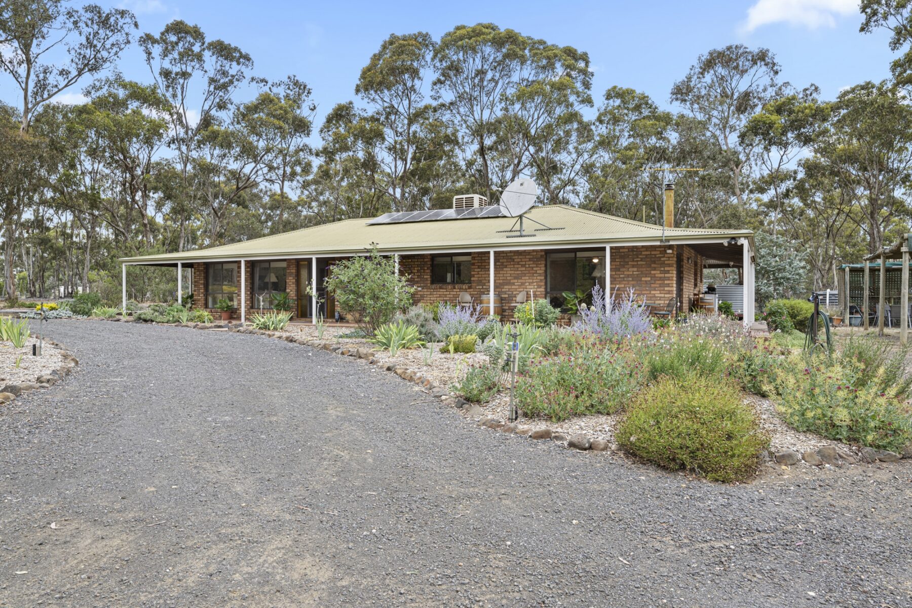 Property: 56 Nicholls Road, Daisy Hill, Victoria, 3465 photo-5