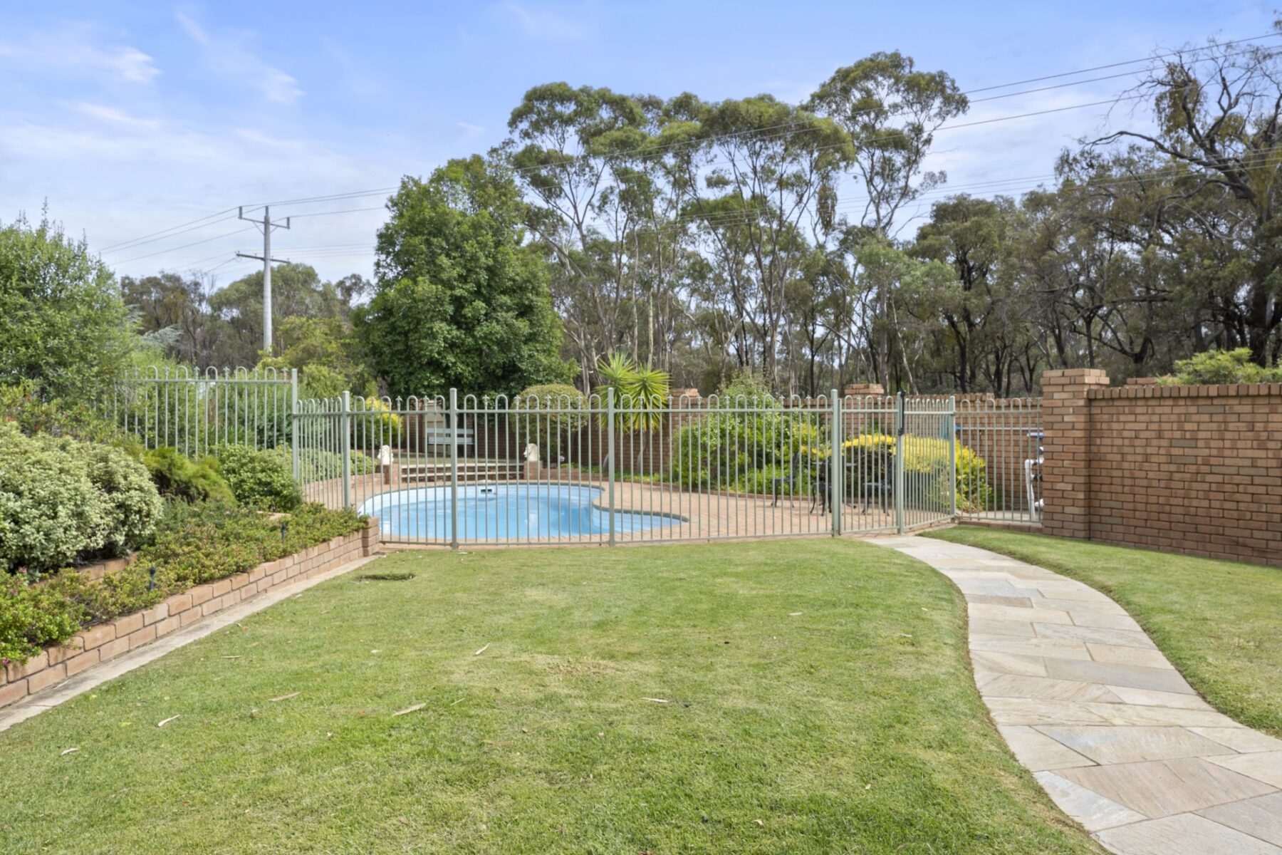 Property: 25-27 Elgin Road, Maryborough, VIC, 3465 photo-12