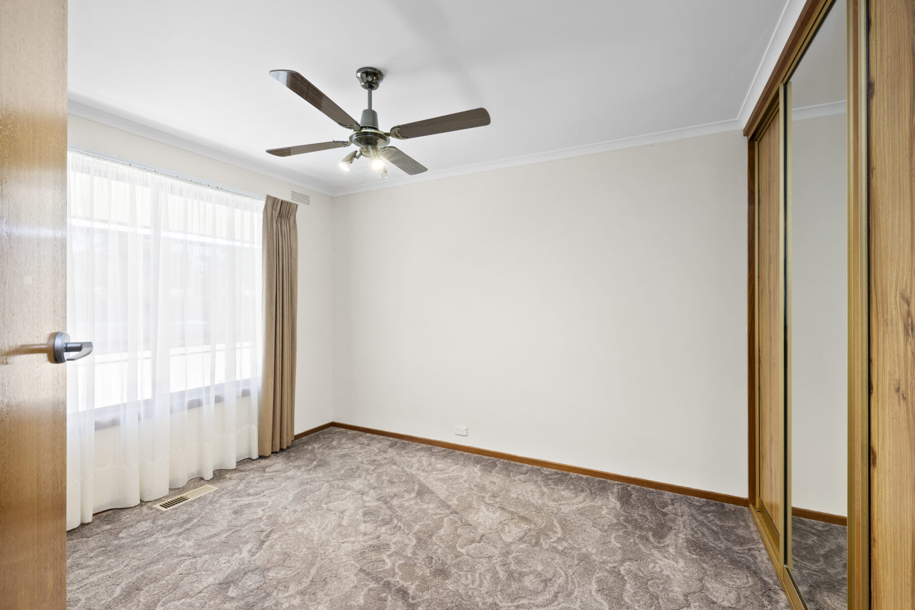 Property: 48 Dundas Road, Maryborough, VIC, 3465 photo-7