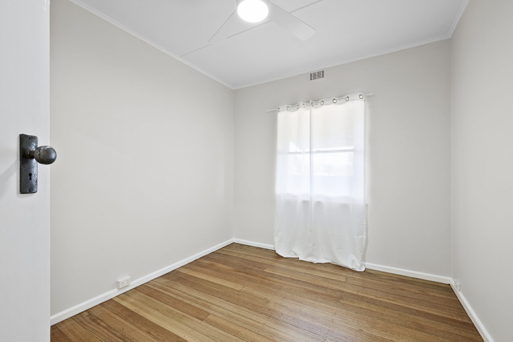 Property: 21 Homebush Road, Avoca, VIC, 3467 photo-7