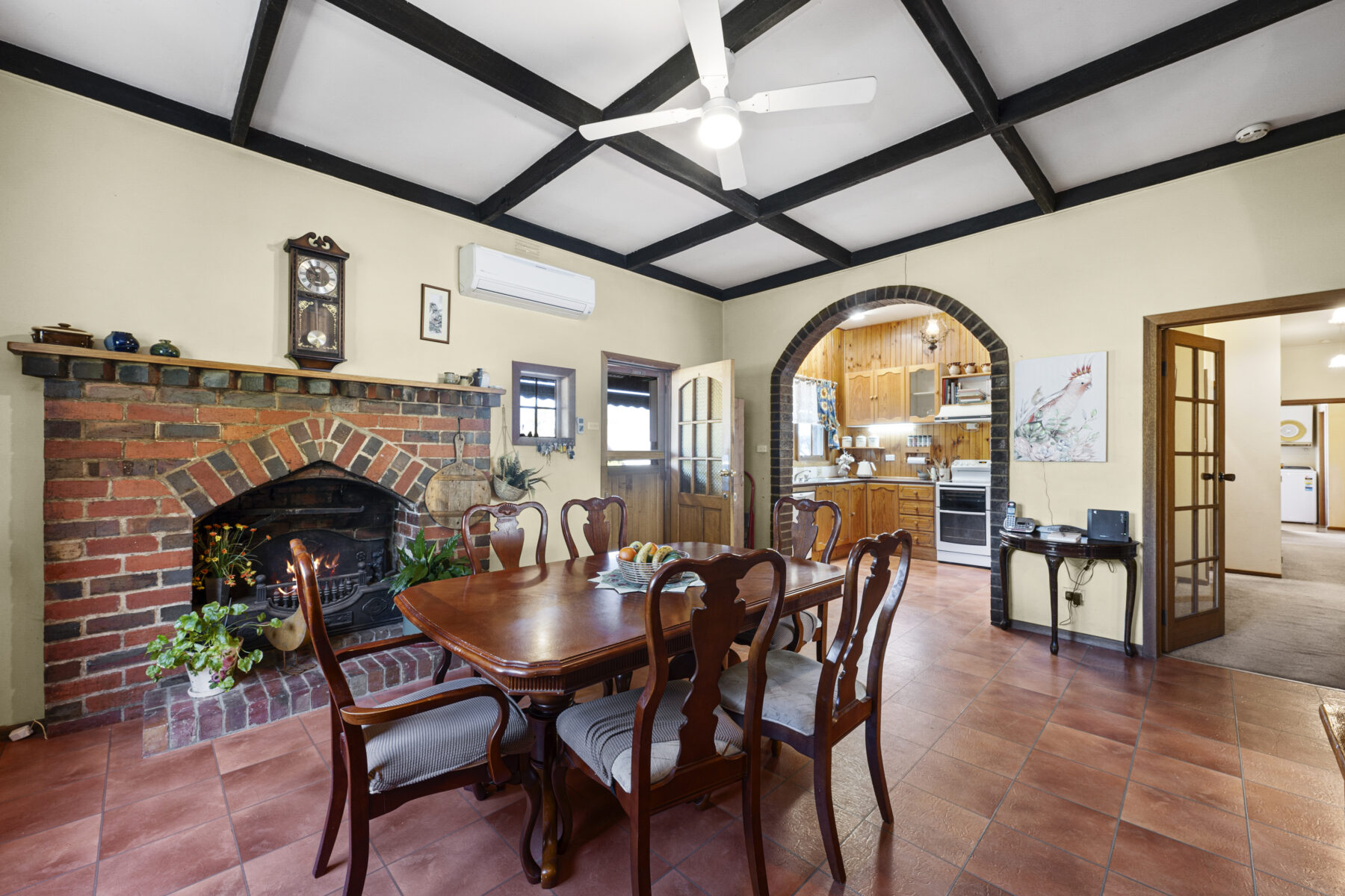 Property: 4 Dehnerts Road, Daisy Hill, VIC, 3465 photo-6