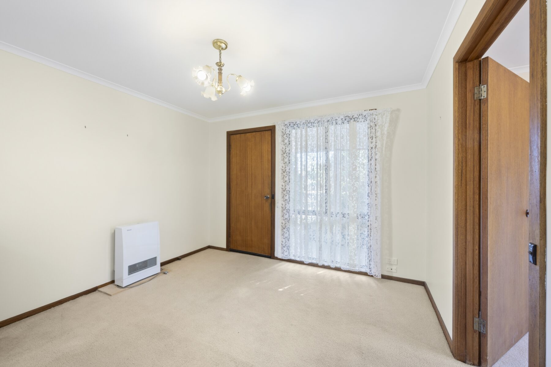 Property: 1/4 Ormond Avenue, Maryborough, VIC, 3465 photo-3