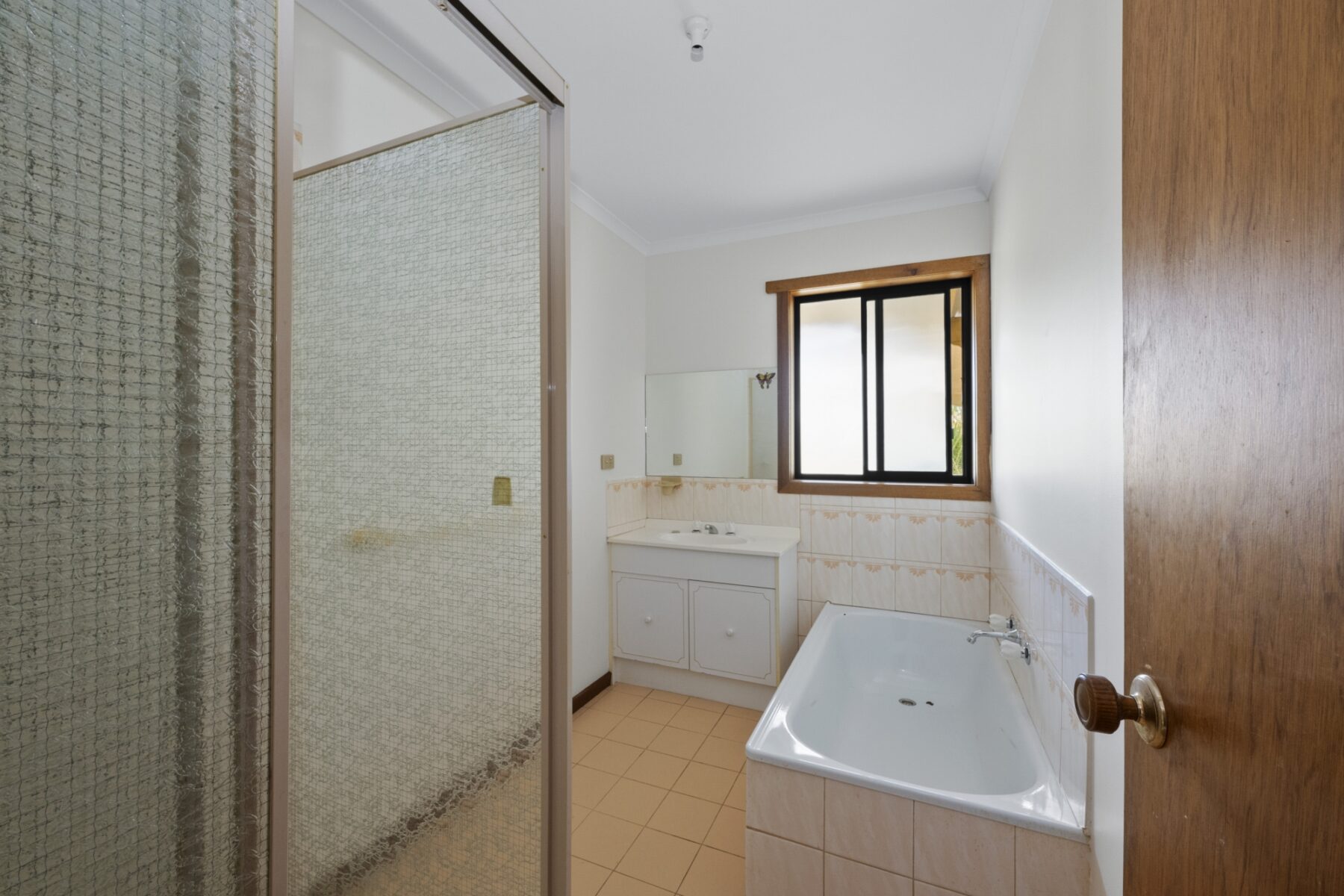 Property: 18 Hall Street, Carisbrook, VIC, 3464 photo-8
