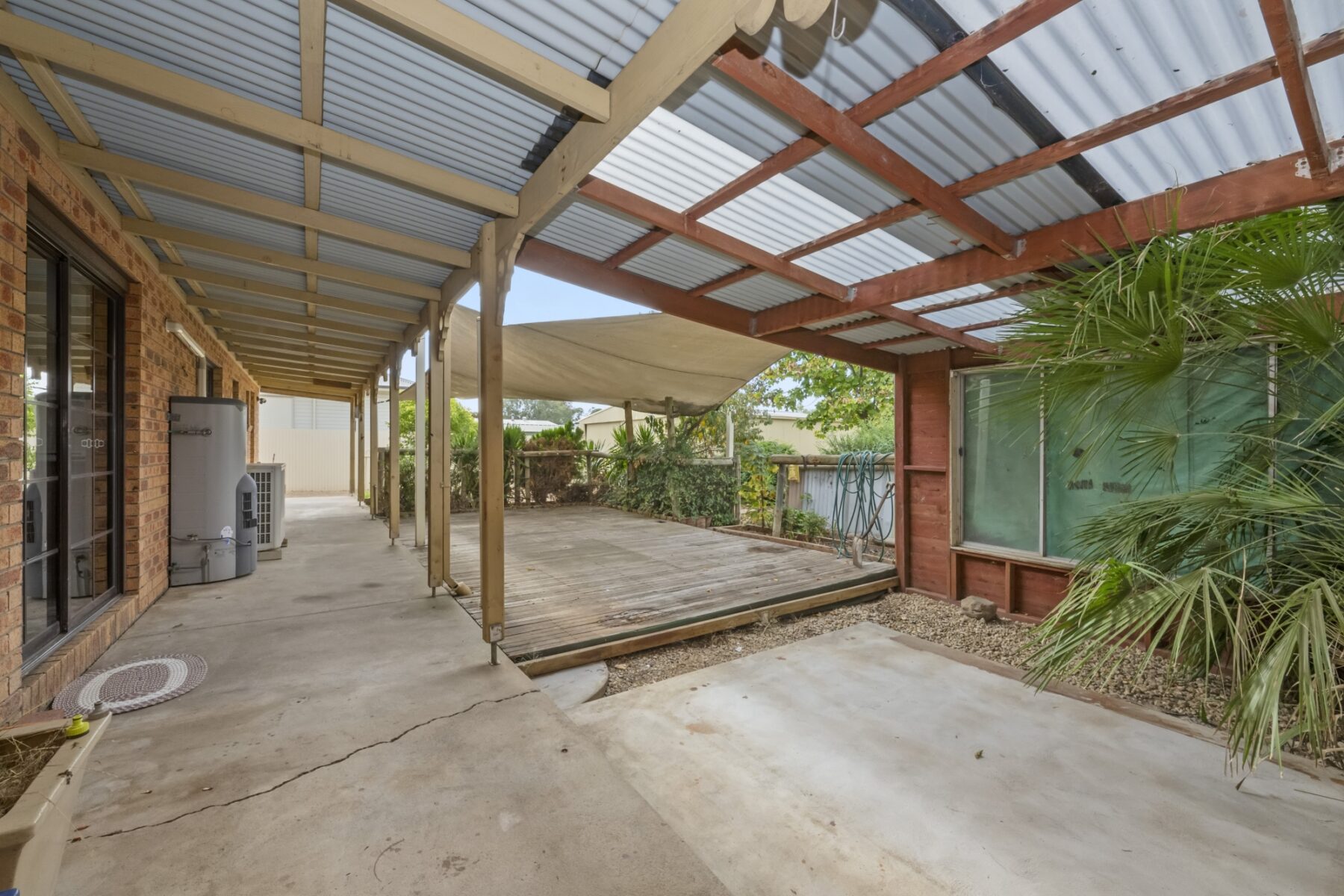 Property: 18 Hall Street, Carisbrook, VIC, 3464 photo-1