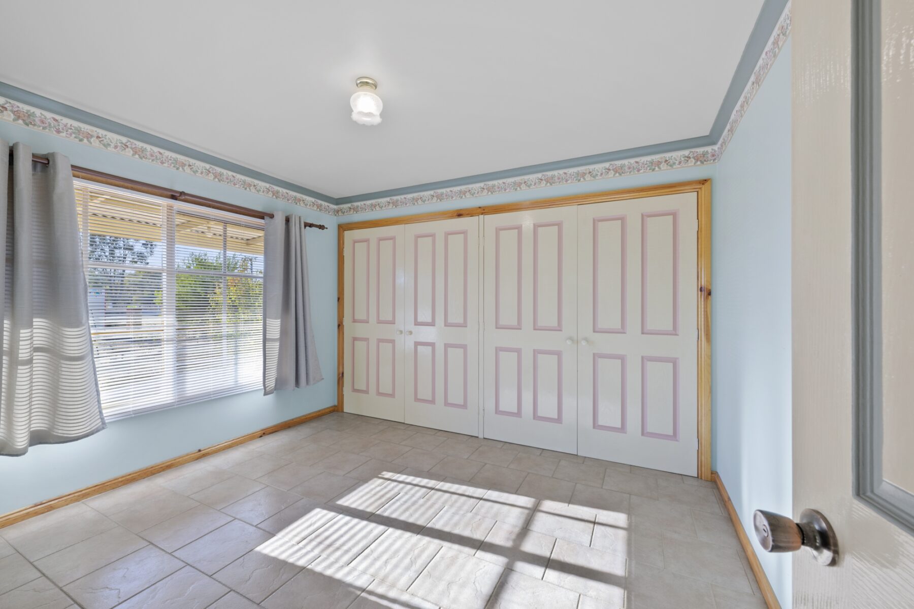 Property: 7 Massimo Court, Maryborough, VIC, 3465 photo-2