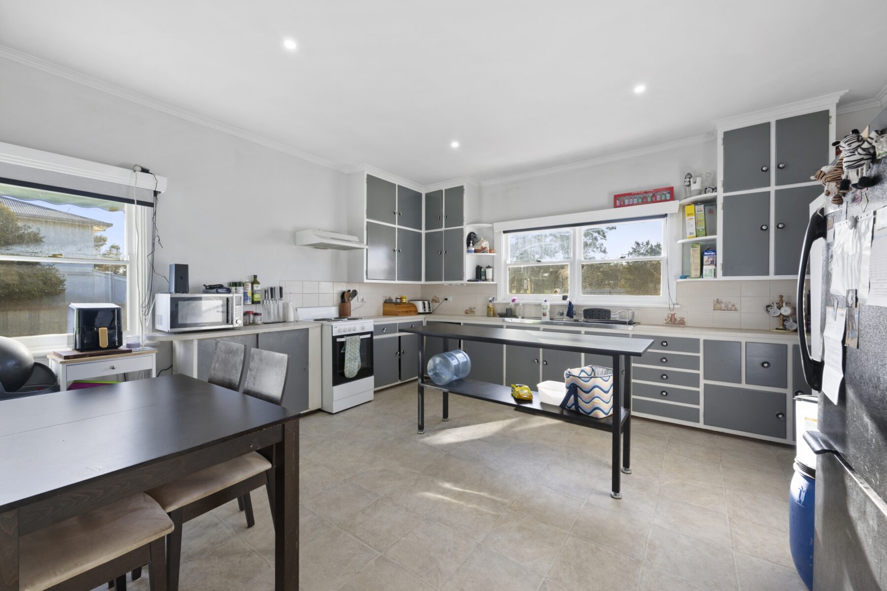 Property: 23 Majorca Road, Maryborough, VIC, 3465 photo-3