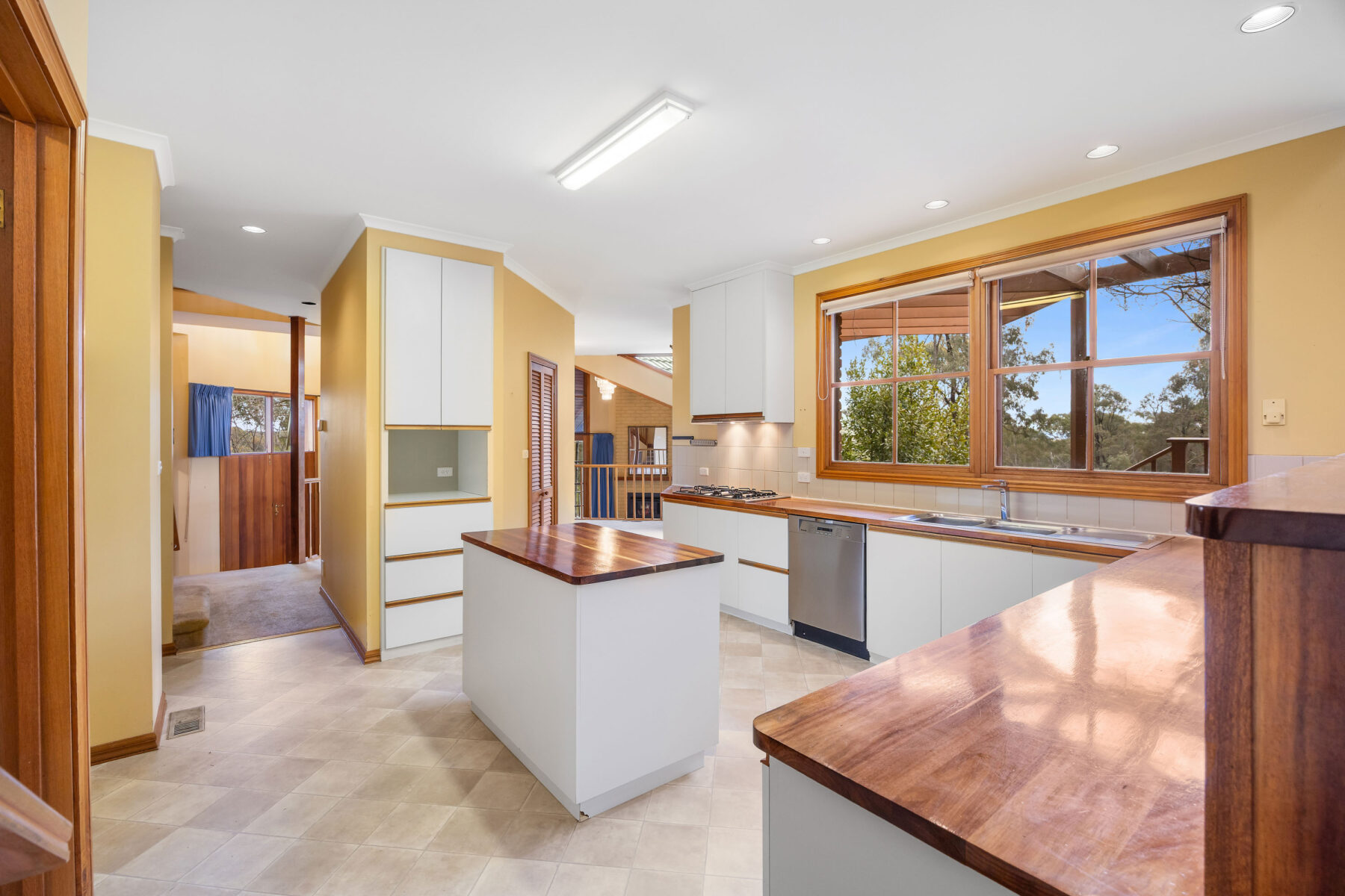 Property: 70 Laidman Street, Maryborough, VIC, 3465 photo-10