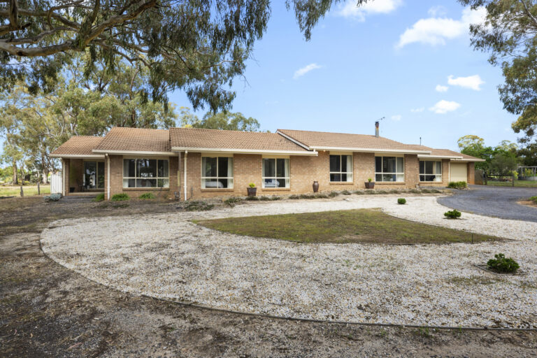 75 Holyrood Street, Maryborough, VIC, 3465