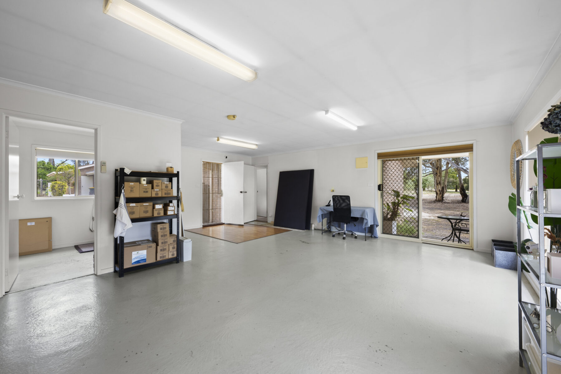 Property: 75 Holyrood Street, Maryborough, VIC, 3465 photo-2