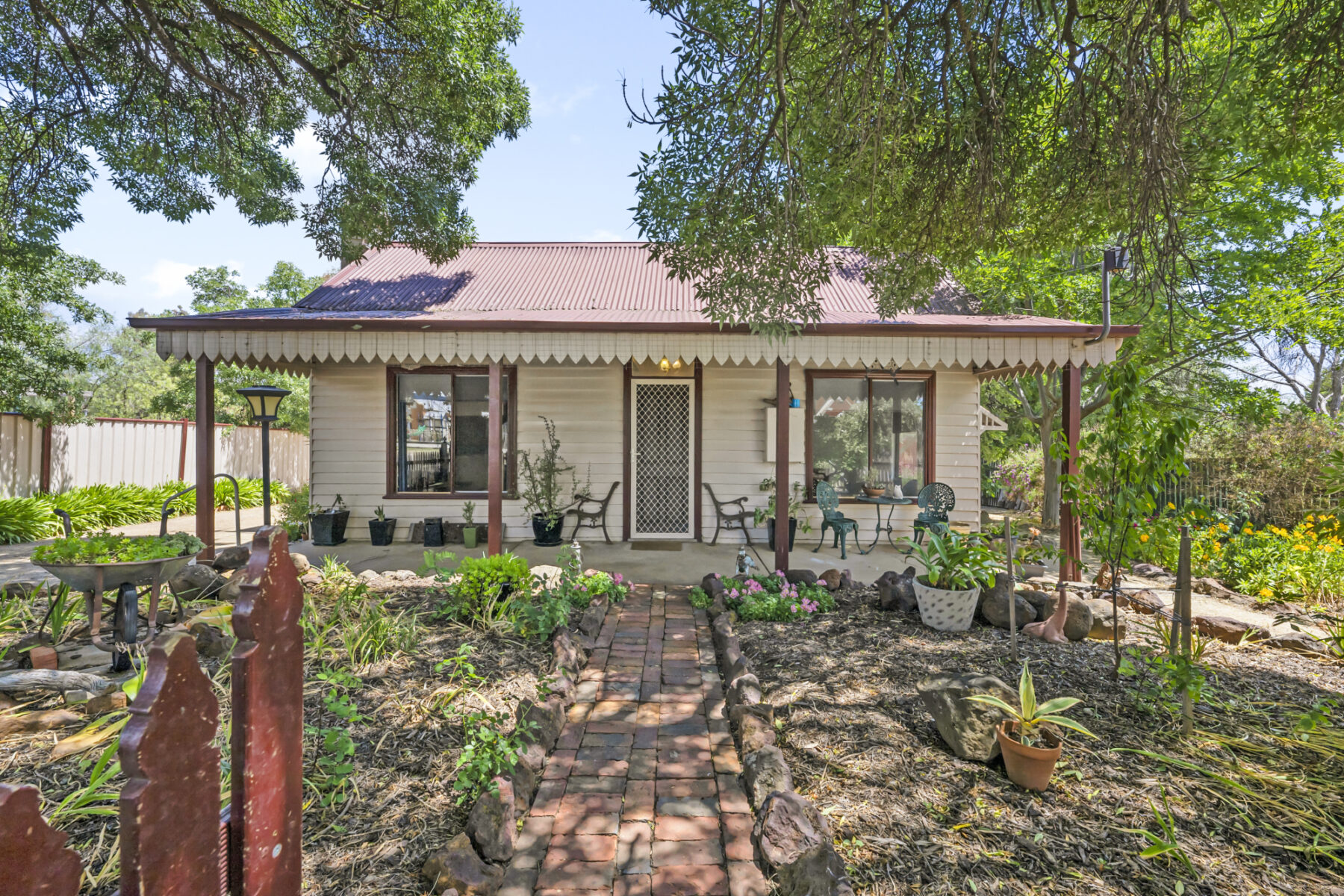Property: 9 Davies Street, Bealiba, VIC, 3475 photo-0