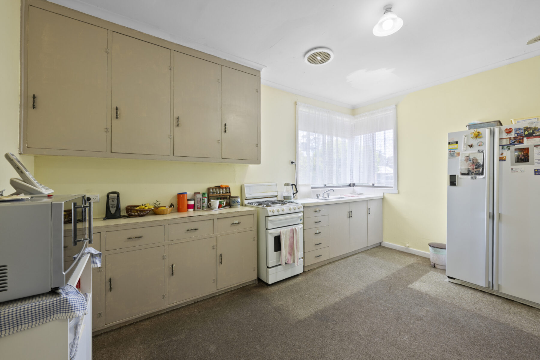 Property: 302 Gladstone Street, Maryborough, VIC, 3465 photo-3