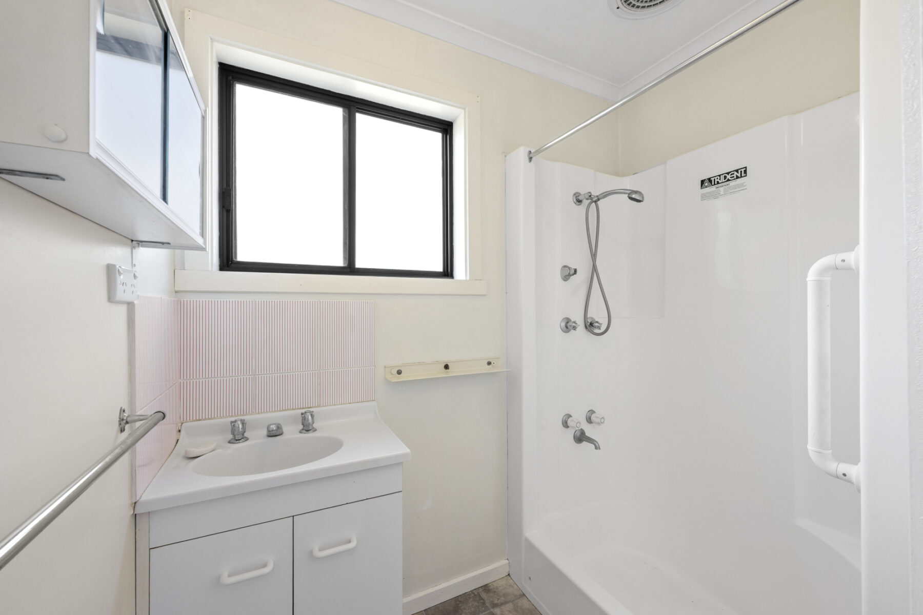 Property: 2/4 Harkness Street, Maryborough, VIC, 3465 photo-10