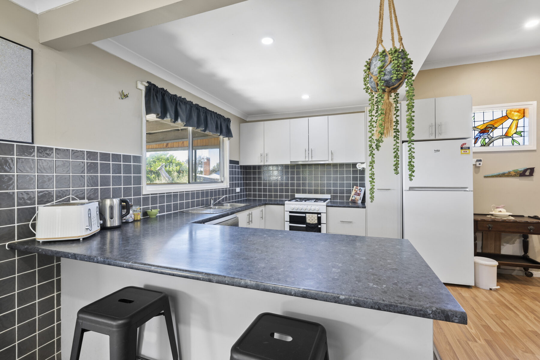 Property: 4 Pekin Road, Maryborough, VIC, 3465 photo-2