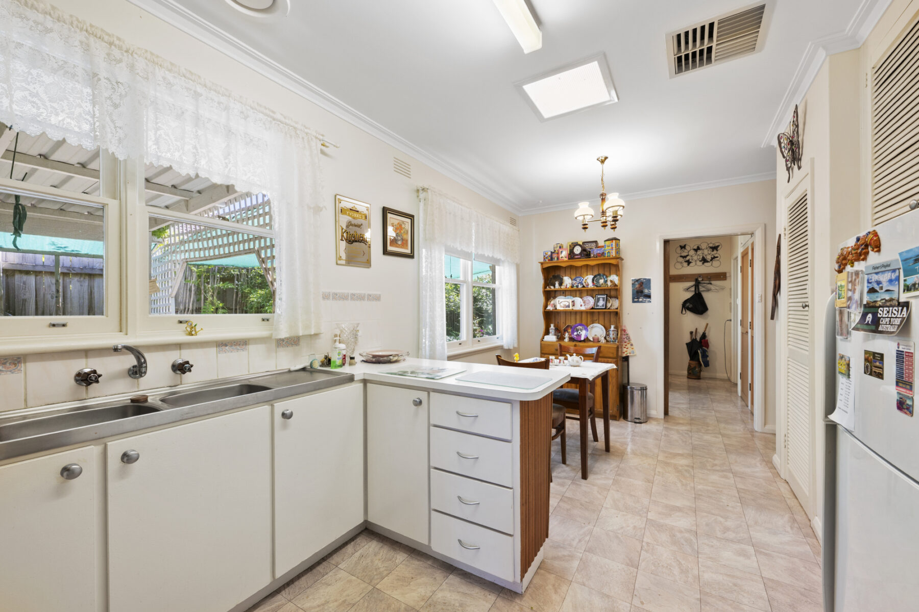 Property: 2 Laidlaw Street, Maryborough, VIC, 3465 photo-5