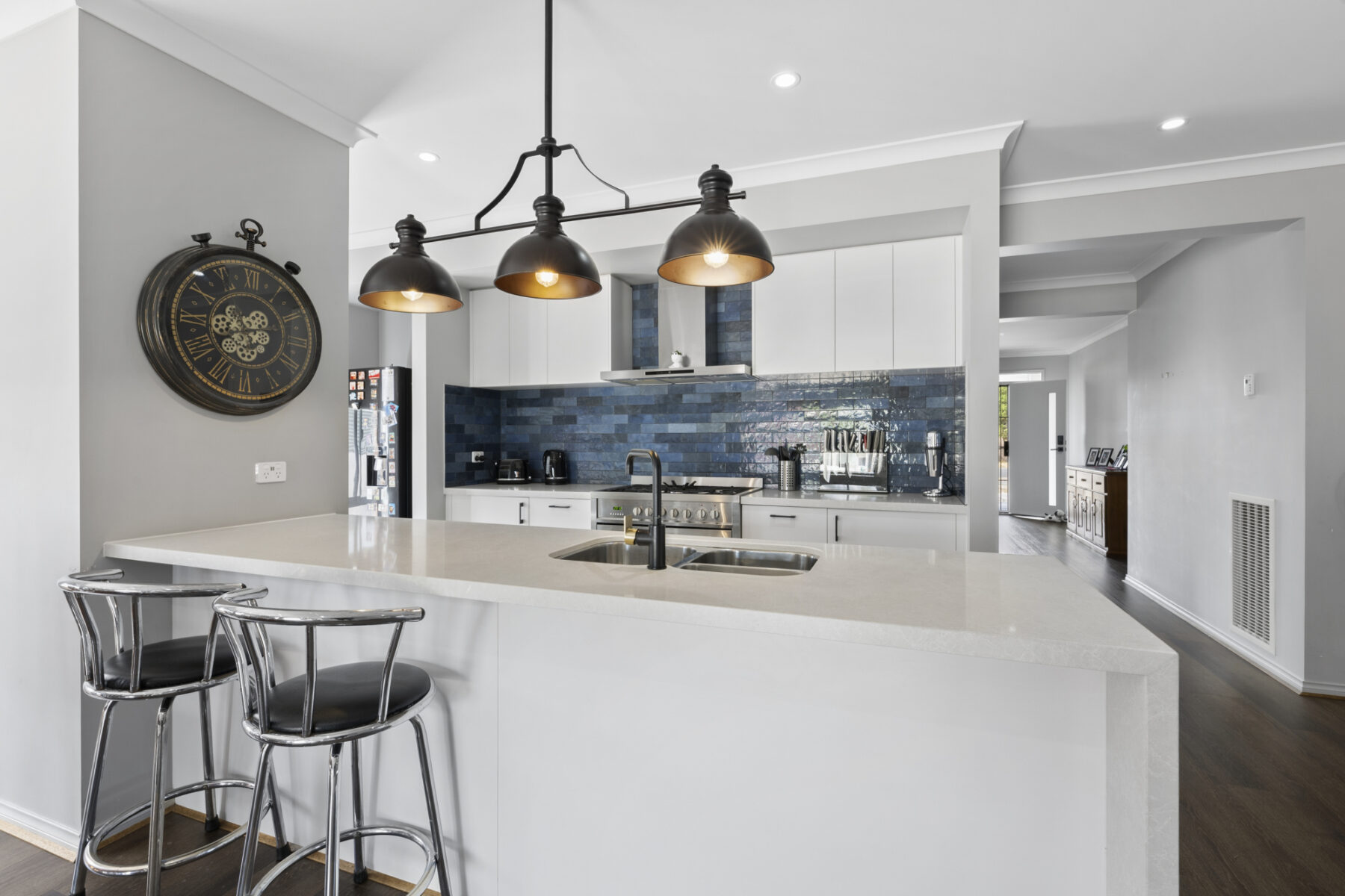 Property: 3 Powlett Street, Carisbrook, VIC, 3464 photo-2