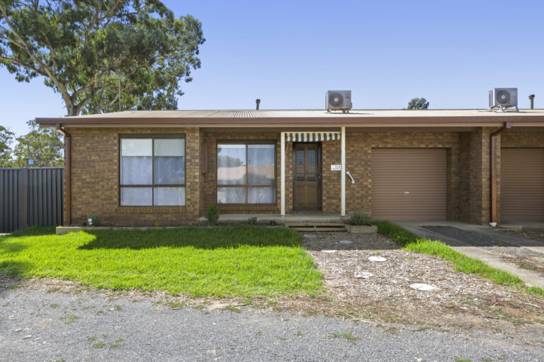 1/4 Harkness Street, Maryborough, VIC, 3465