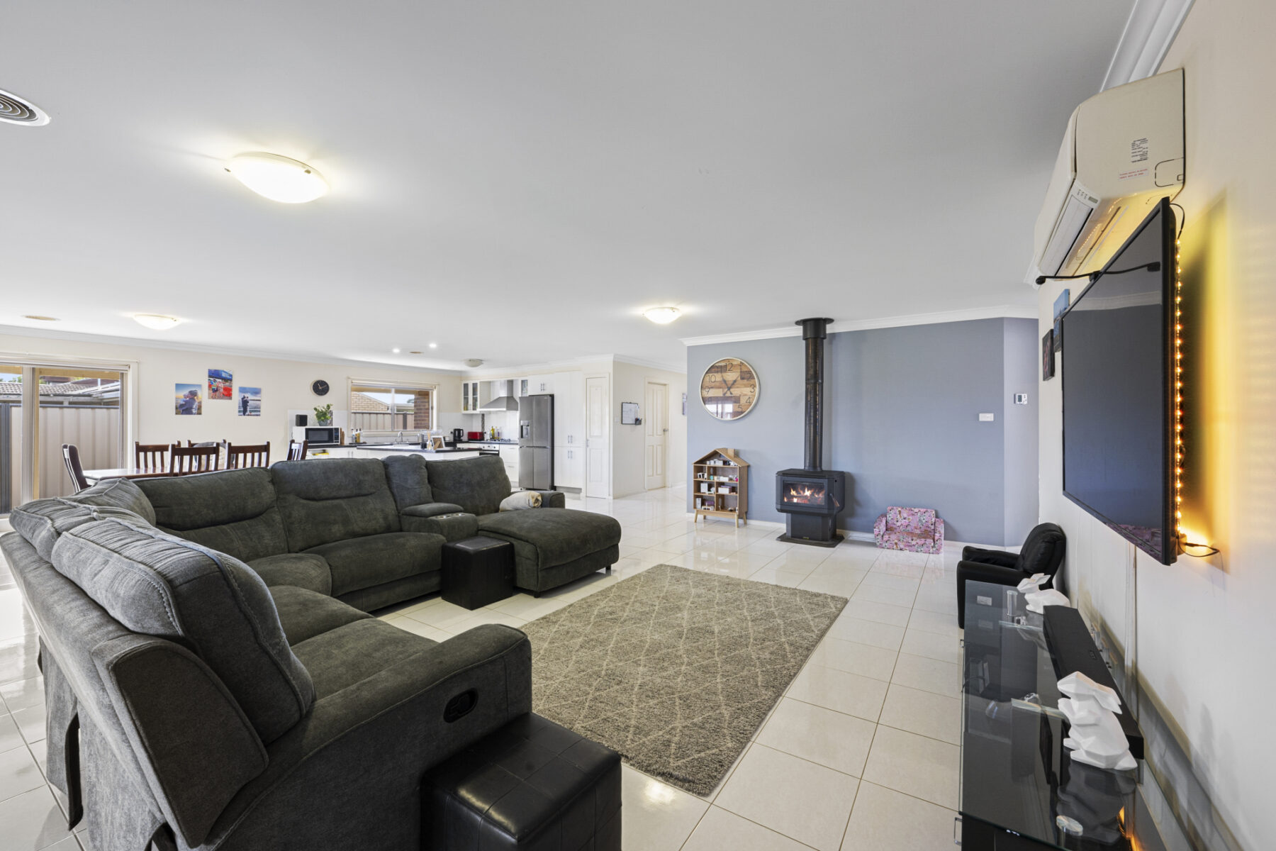 Property: 17 Smith Street, Carisbrook, VIC, 3464 photo-4
